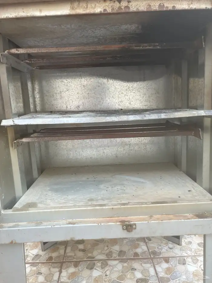 غساله موعين نضيفه جدا اسدختمته 3 برات فقط و عرضلكم فرن مخبز 5