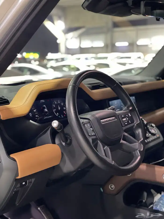 لاندروفر ديفندر X110 خليجي 2021 شبه جديد 13