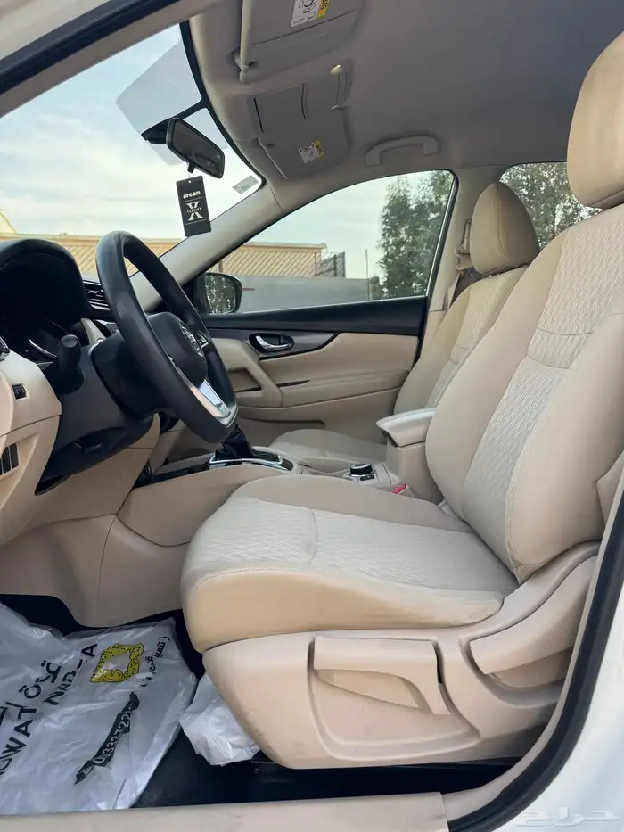 نيسان اكستيرا 6