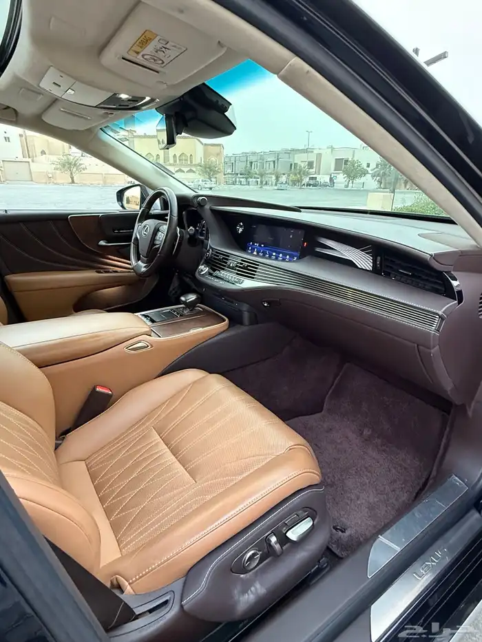 للبيع لكزس LS500h هايبرد ( مخزن ) سعودي اعلى افئه 23