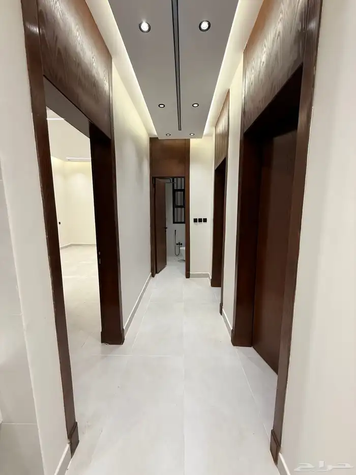 فرصه للبيع فيلا روف ب 685 الف عليها تامين وحي مكتمل الخدمات 77