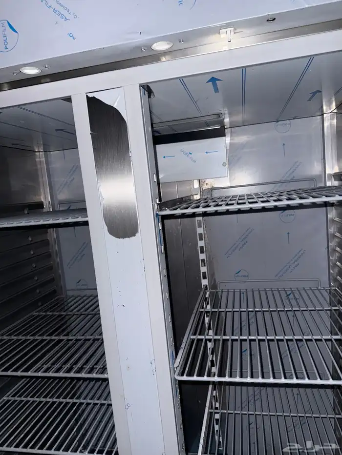 للبيع معدات مطعم نظيفة جدا 0