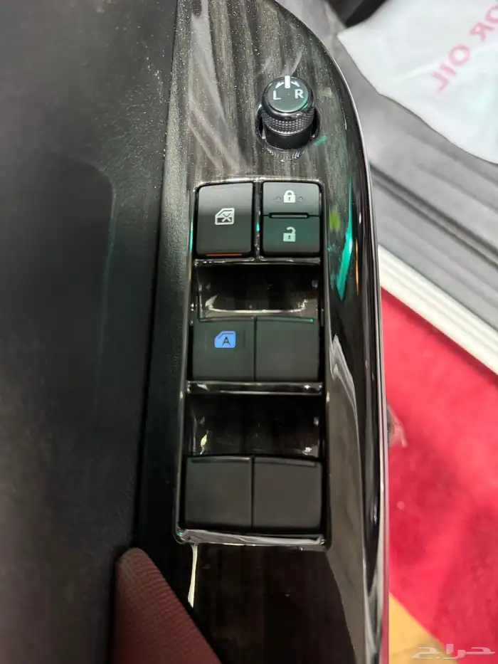 تويوتاهايلوكس غمارتينGLX توماتيك بنزين 2026سعودي 113.250شامل 8