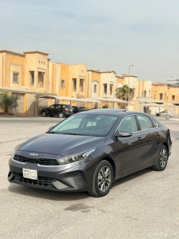 كيا سيراتو 2023 نص فل 1