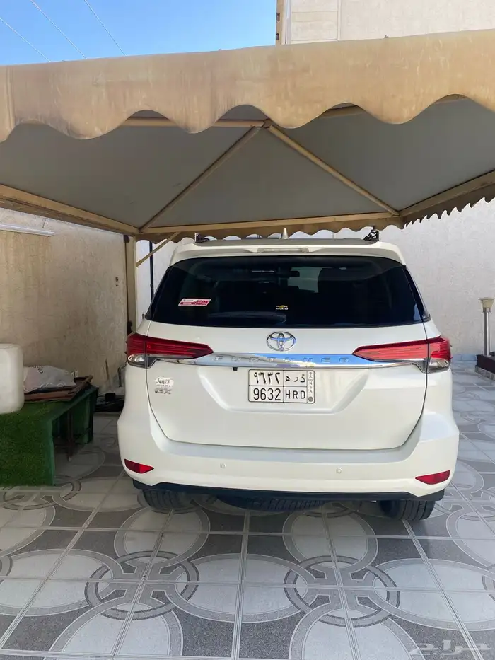 للبيع فورتشنر 2020 7