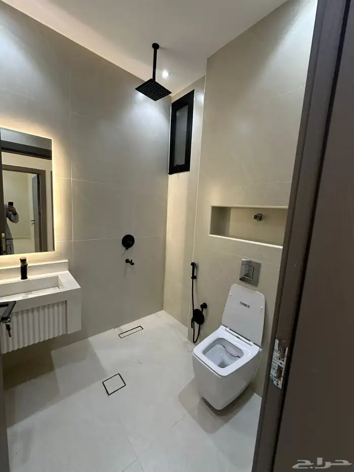 للسكن او الاستثمار شقق بغرفة حارس المحالة 550 الف 6