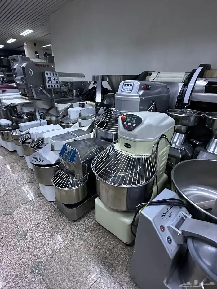 بيع جميع معدات المطاعم والمخابز والكفيهات المستعمله شبه جد 33