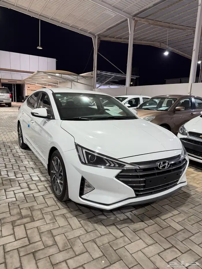 هونداي افانتي 2020 بنزين 3