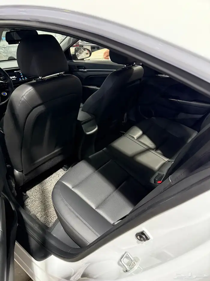 هونداي افانتي 2020 بنزين 4