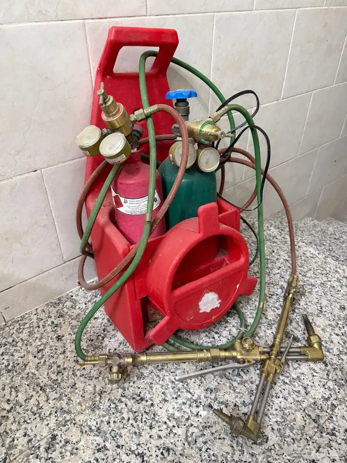 أسطوانة أكسجين و أستالين كامله بساعات ومقبضين تسخين و قص 0