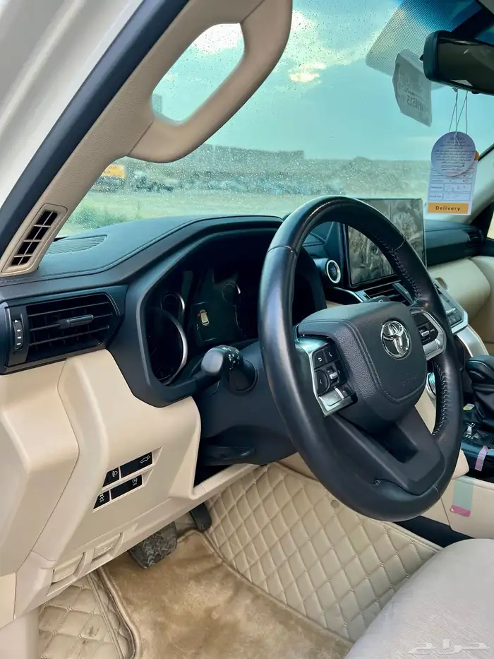 لاندكروزر 2023 مخزن دفعة أخيره سعودي GXR-L3 مشروط وكاله 8