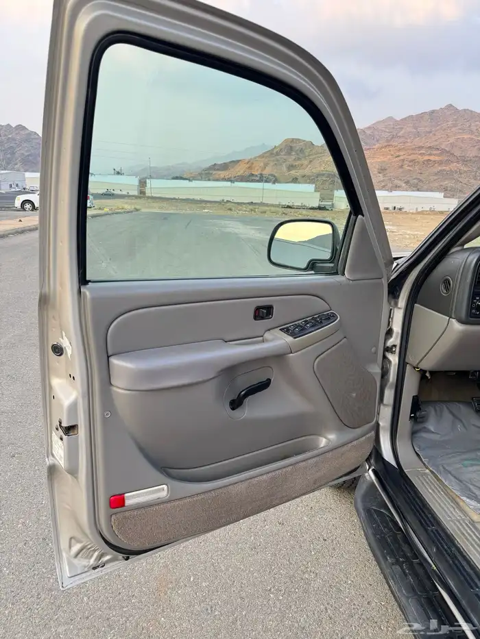 تاهو 2005 نظيف جدا 21