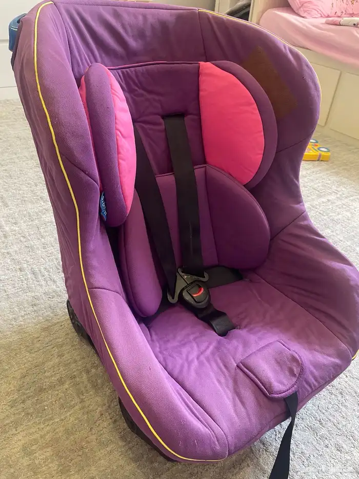 مقعد سيارة من ماركة جونيورز 3