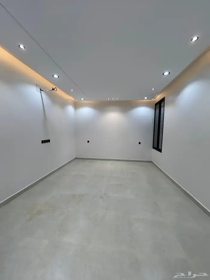 للبيع روف علوي بدرج داخلي وخارجي بسعر مناسب 650الف 11