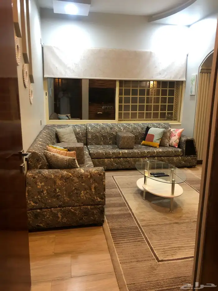 شقة فاخرة مؤثثة بالكامل للإيجار 3