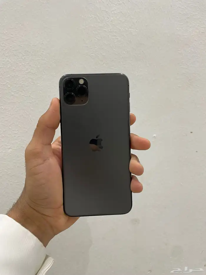 ايفون 11 برو ماكس ب750 لايفوتكم 2