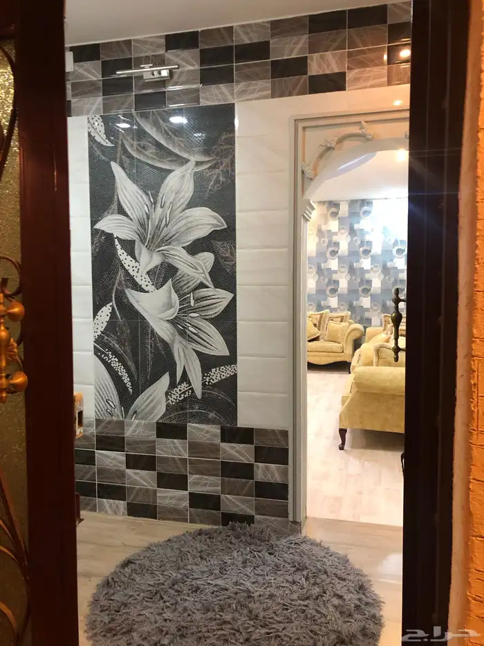 شقة فاخرة مؤثثة بالكامل للإيجار 1