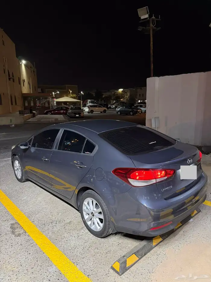 كيا سيراتو للبيع 2