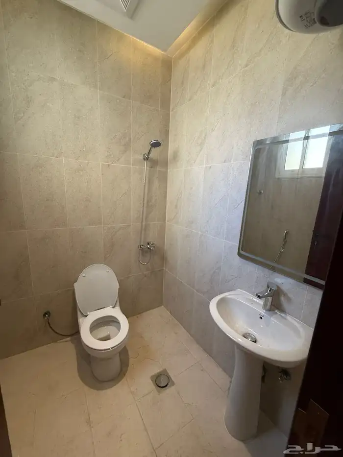 للبيع فلل الإسكان بن بطي وتاره طريق ابها الخميس 25