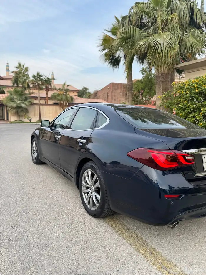 انفنتي Q70 مالك اول بدي وكالة 6