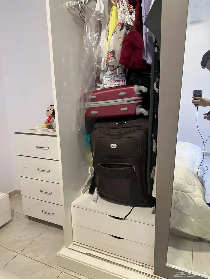 غرفت نوم وكنب وفرن ومايكرويف للبيع 0