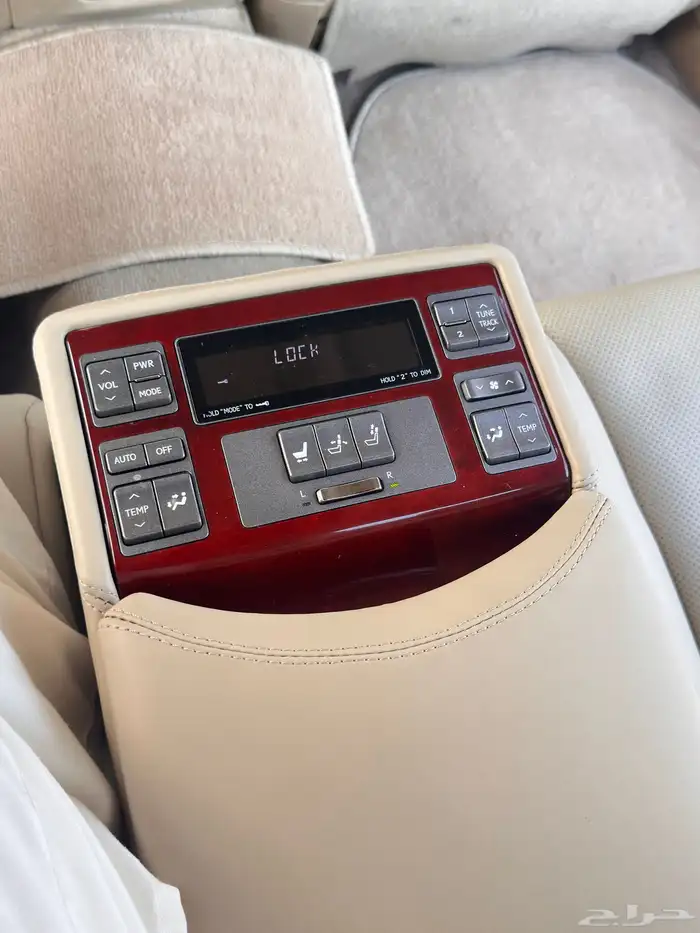 لكزس LS 460L وارد عبد اللطيف جميل فل كامل بلوحة مميزة 23