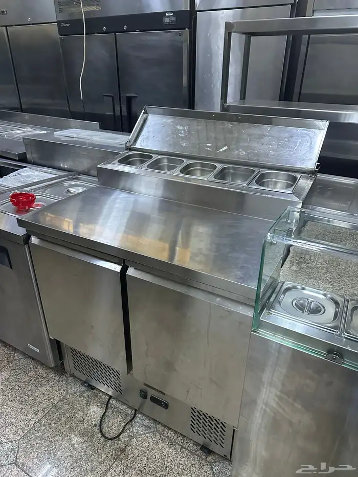 بيع جميع معدات المطاعم والمخابز والكفيهات المستعمله شبه جد 43