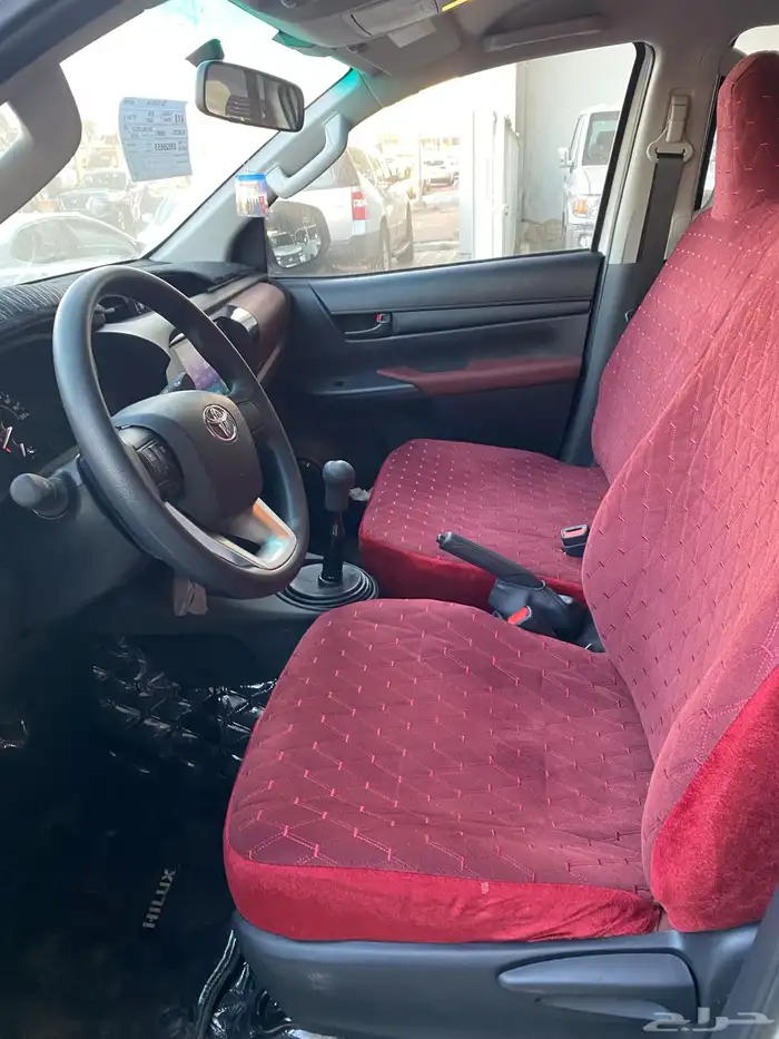 تويوتا هايلوكس ديزل قير عادي دبل 2025 4