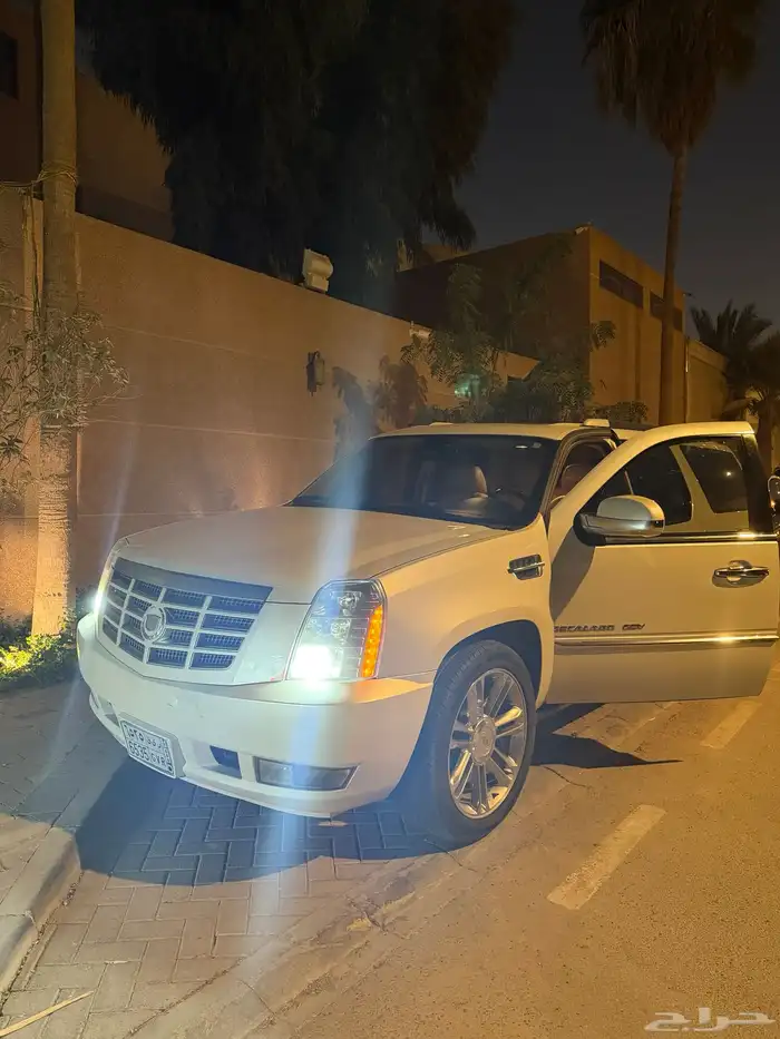 كادلاك - اسكاليد طويل نظيف ( 8 سلندر   ) 0