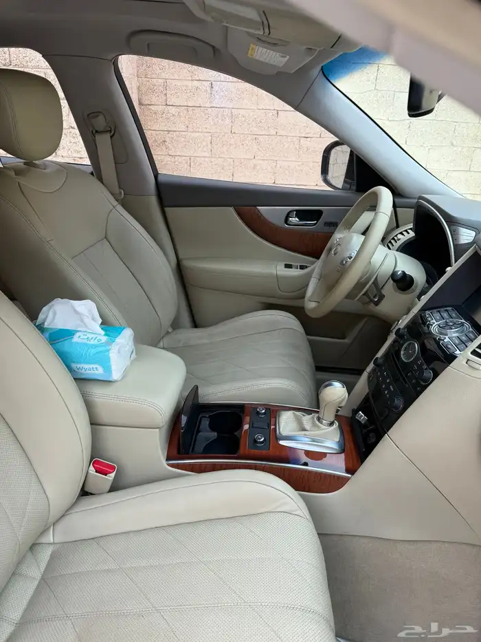 انفينيتي موديل 2015 للبيع 5