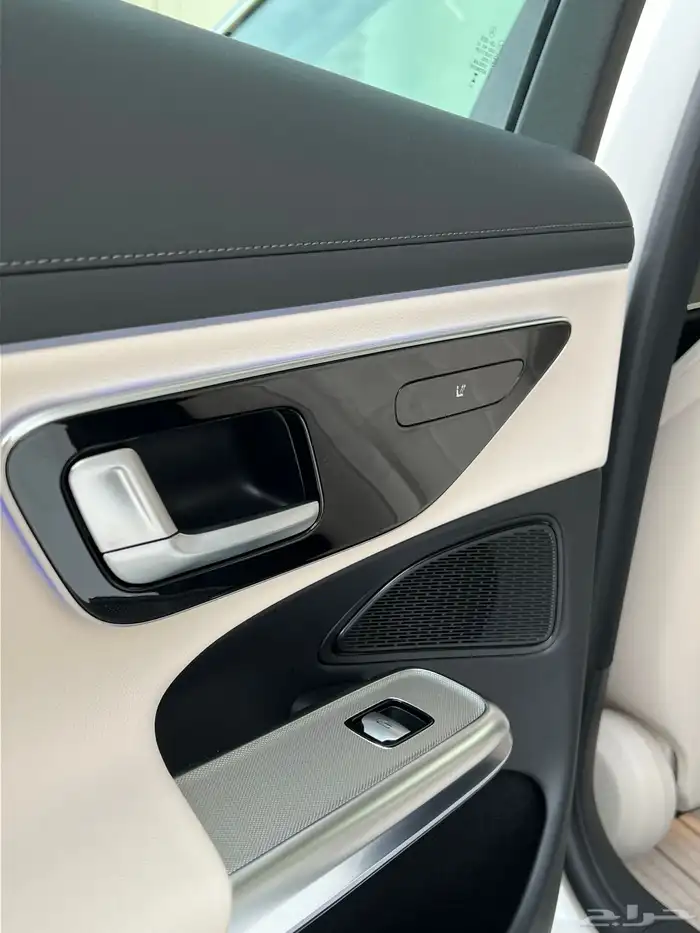 مرسيدس E200 2025 عداد 7 الاف كيلو ضمان الجفالي سنتين 41