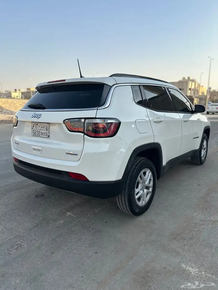 جيب كومباس 5