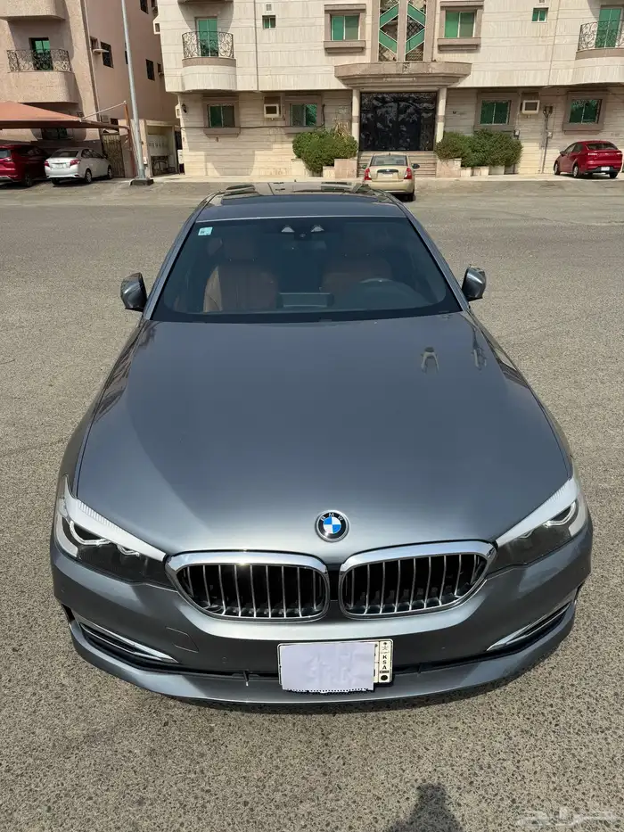 بي ام 530 فل 2017 ماشي 126 الف كيلو قمه في النظافه 5