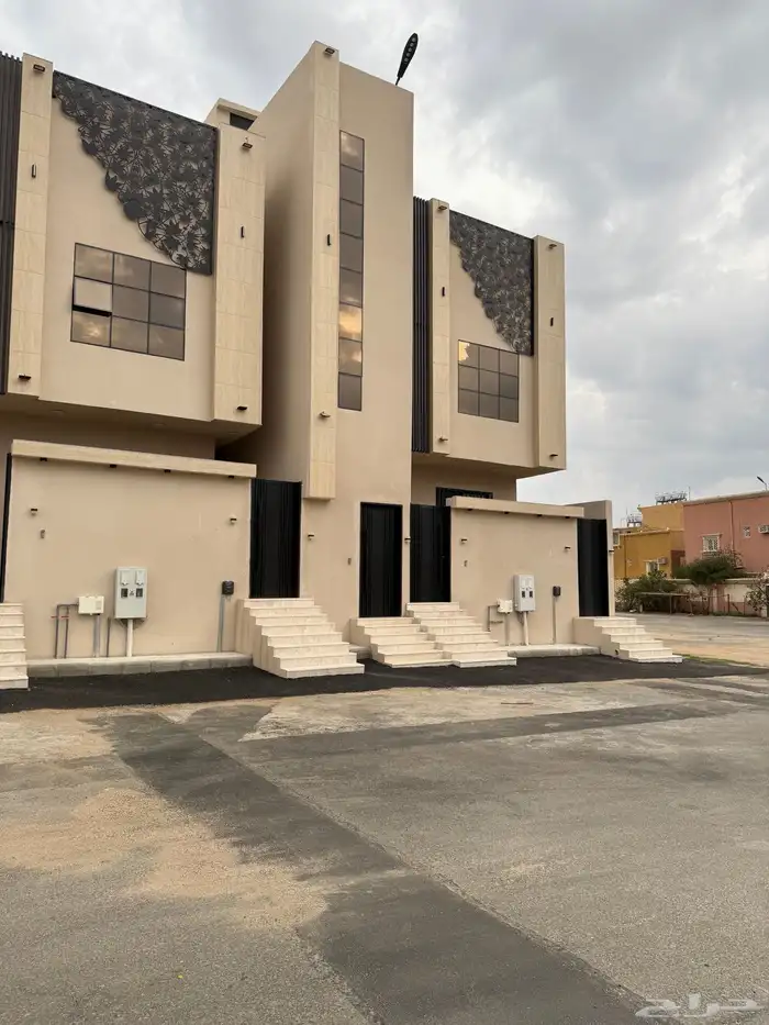 فرصه للبيع فيلا روف ب 685 الف عليها تامين وحي مكتمل الخدمات 0