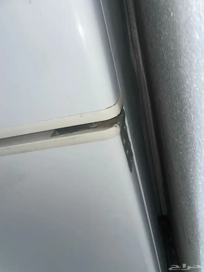 ثلاجه نظيفه البيع مستعجل الحد 400 الصامل يجي خاص 1