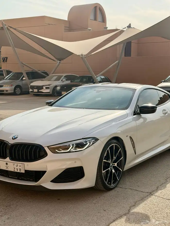 للبيع BMW 850i   الفئة الثامنة - 8 سلندر توين تيربو 8