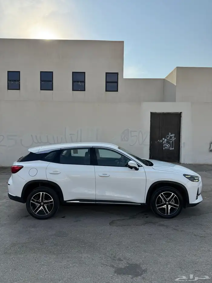 أم جي ون 2023 3