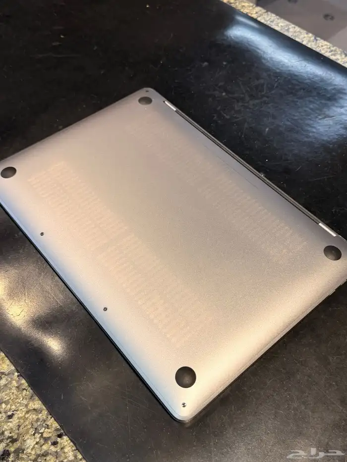 للبيع لابتوب ماك برو Pro 13inch M2 نظيف جدا  وكالجديد 8