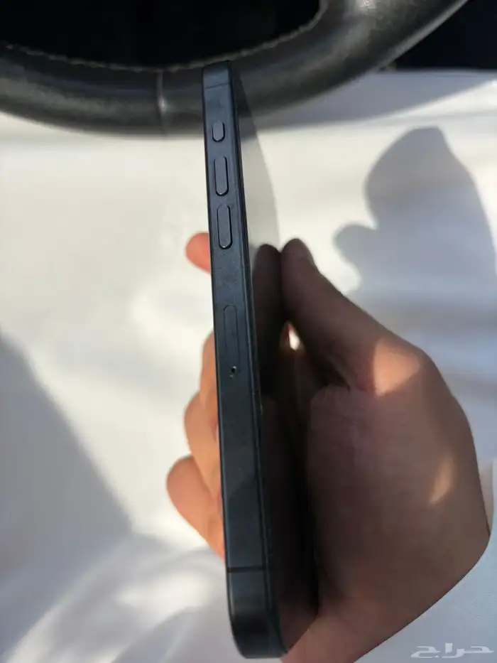 ايفون 15 برو للبيع 256 5