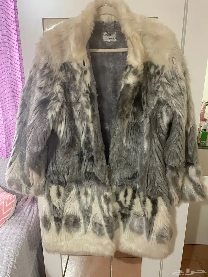 معطف فرو شتوي نسائي جديد مقاس L السعر 150 2