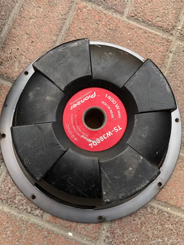 سماعات 1400 واط و300 واط 4