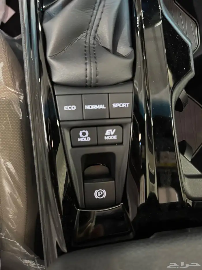 تويوتا كامري LE هايبرد 2025 جديد سعودي 114.400 شامل 14