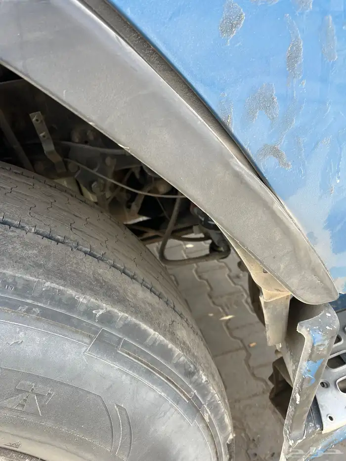 شاحنة فولفو 13