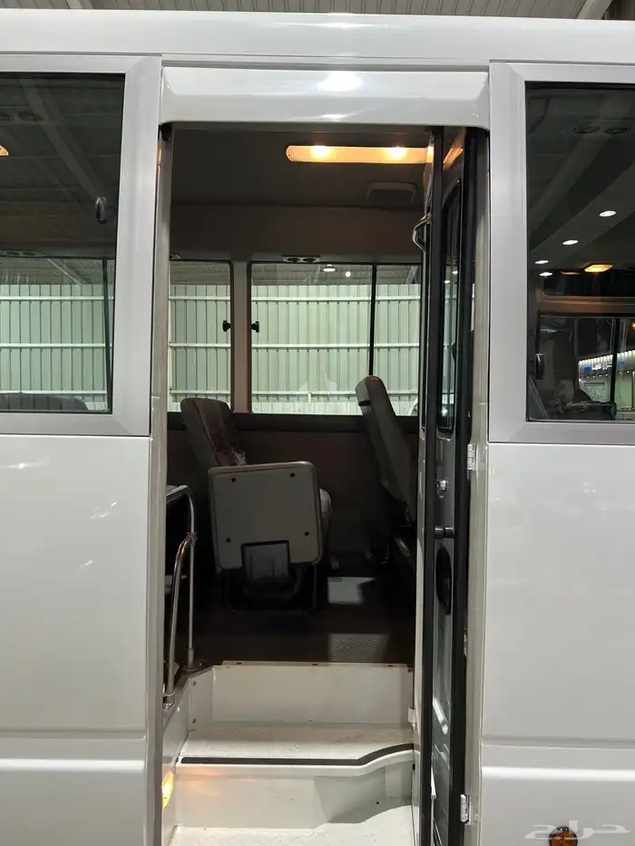 للبيع باص نيسان سيفيليان موديل 2007 (شبه جديد) 19