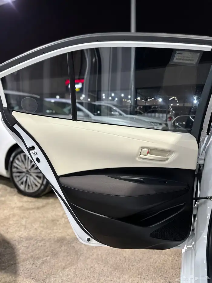 تويوتا كورولا 2022 مكينه 2.0 وكالة بدي ومحركات مشروط 12