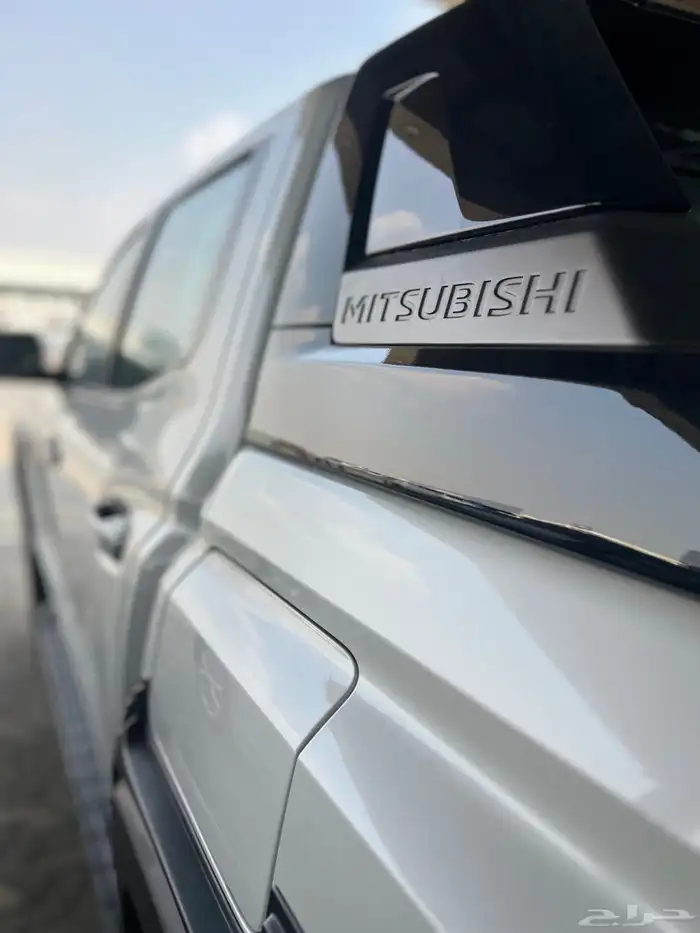 ميتسوبيشي L200 2024 فل كامل جلد باسعار خياليه 17