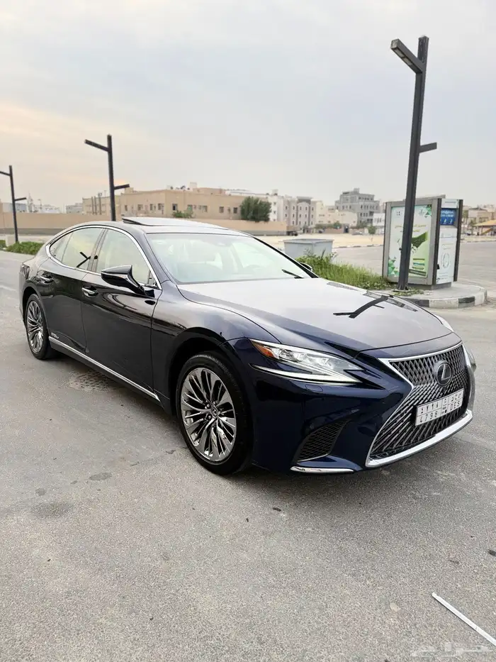 للبيع لكزس LS500h هايبرد ( مخزن ) سعودي اعلى افئه 6