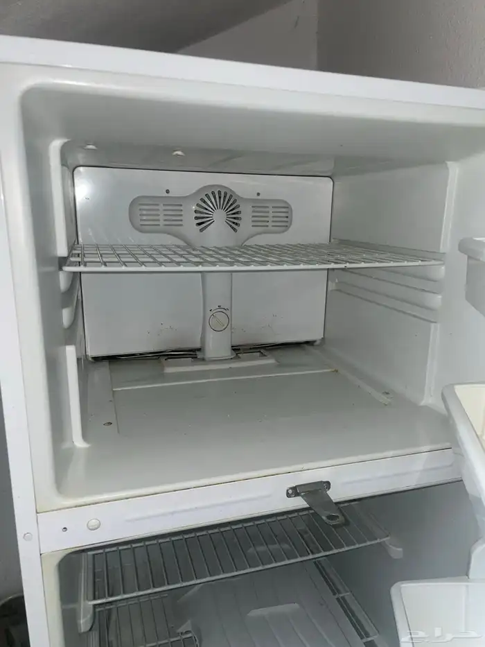 ثلاجه نظيفه البيع مستعجل الحد 400 الصامل يجي خاص 2