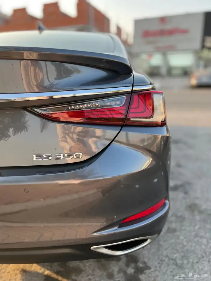 لكزس 2023 es350 فل كامل DD سعودي 8