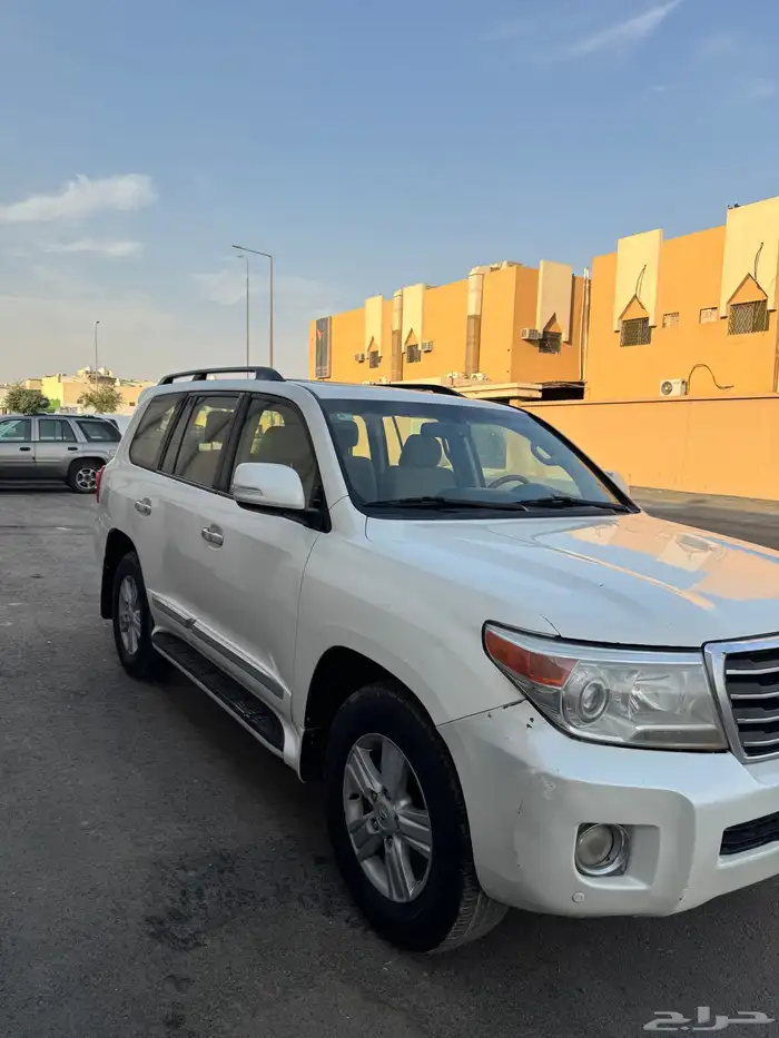 جيب لاند كروزر CXRفل كامل موديل 2013 0